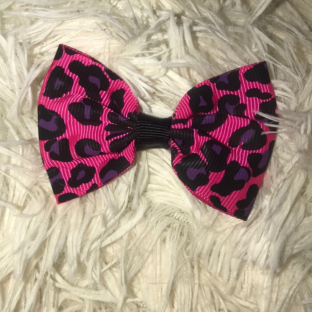 Cheetah Bows - Picture 3 of 5